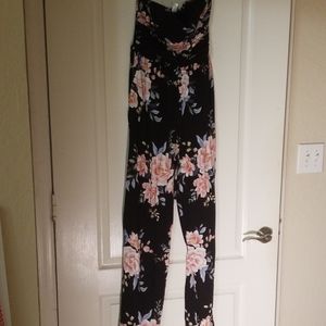Cute strapless floral jumpsuit NWT